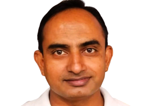 (Communication Skills Trainer)